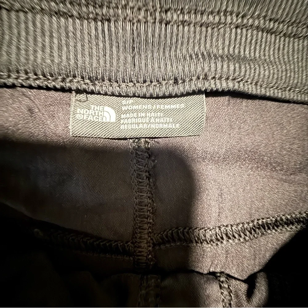 Aphrodite 2.0 Capri Pants The North Face  Size S